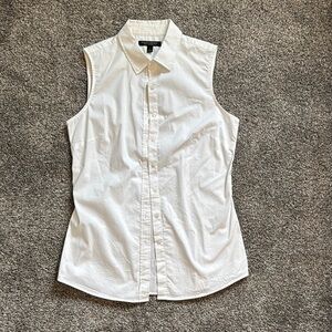 Banana Republic White Fitted Sleeveless Button Down